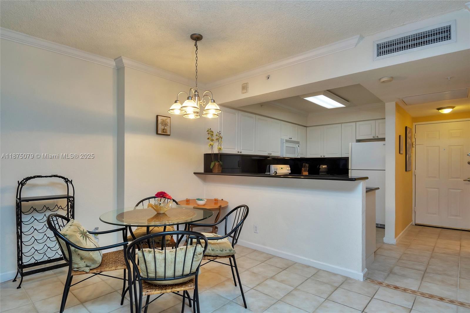 WAVE CONDO - Residential Lease