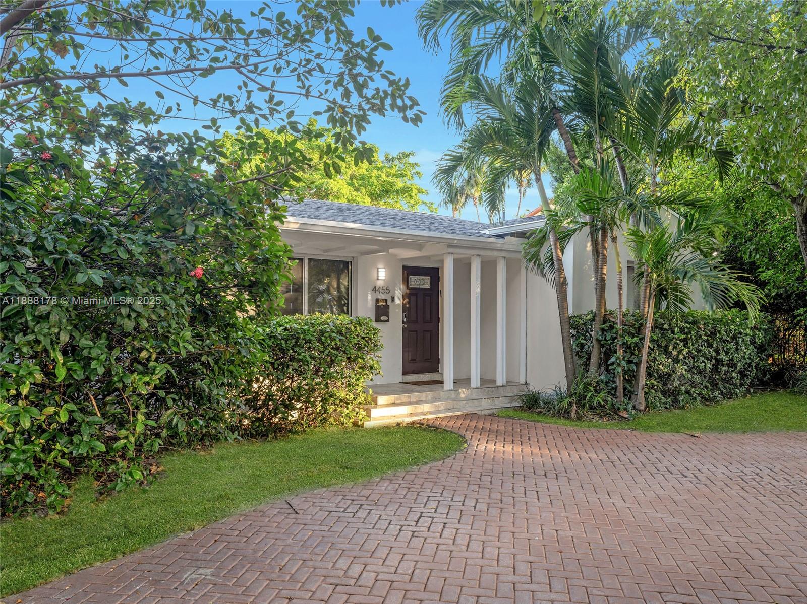 NAUTILUS EXTENSION - Residential Lease