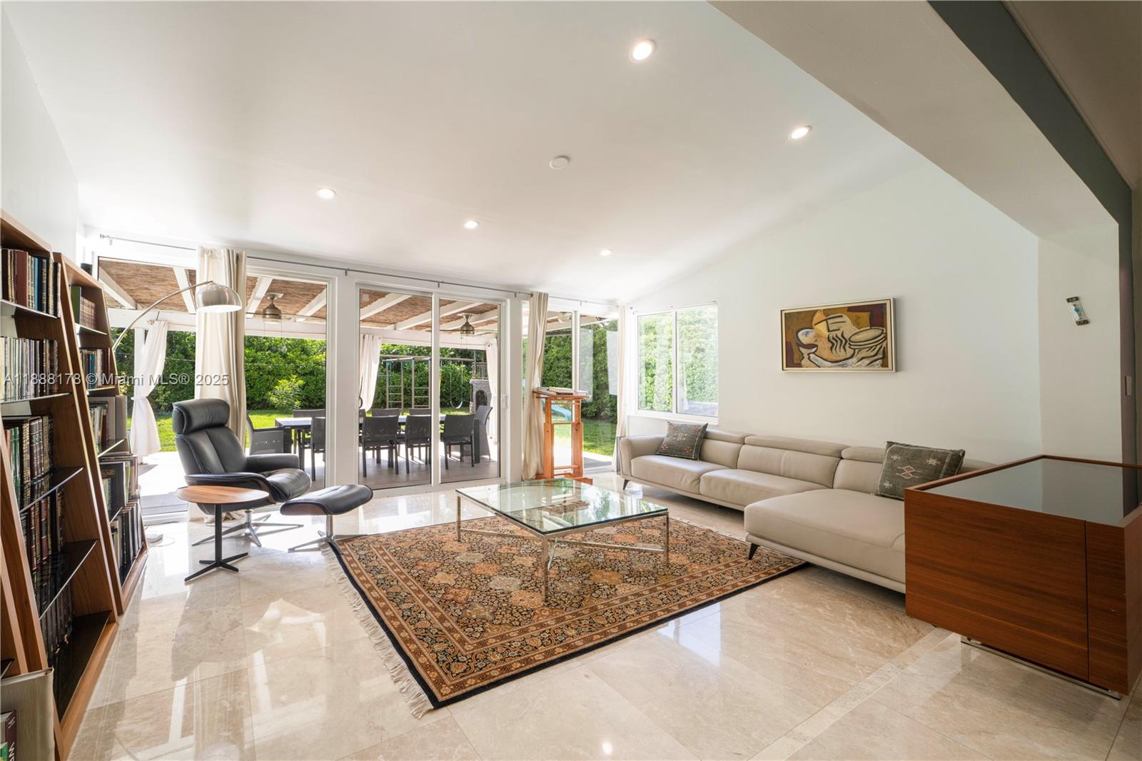 NAUTILUS EXTENSION - Residential Lease
