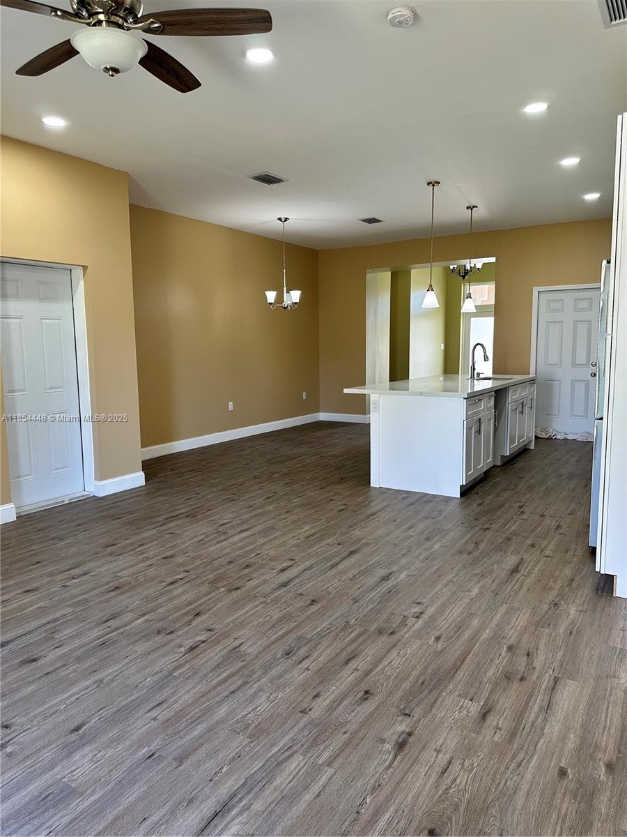 1140 Harlingen RD SW