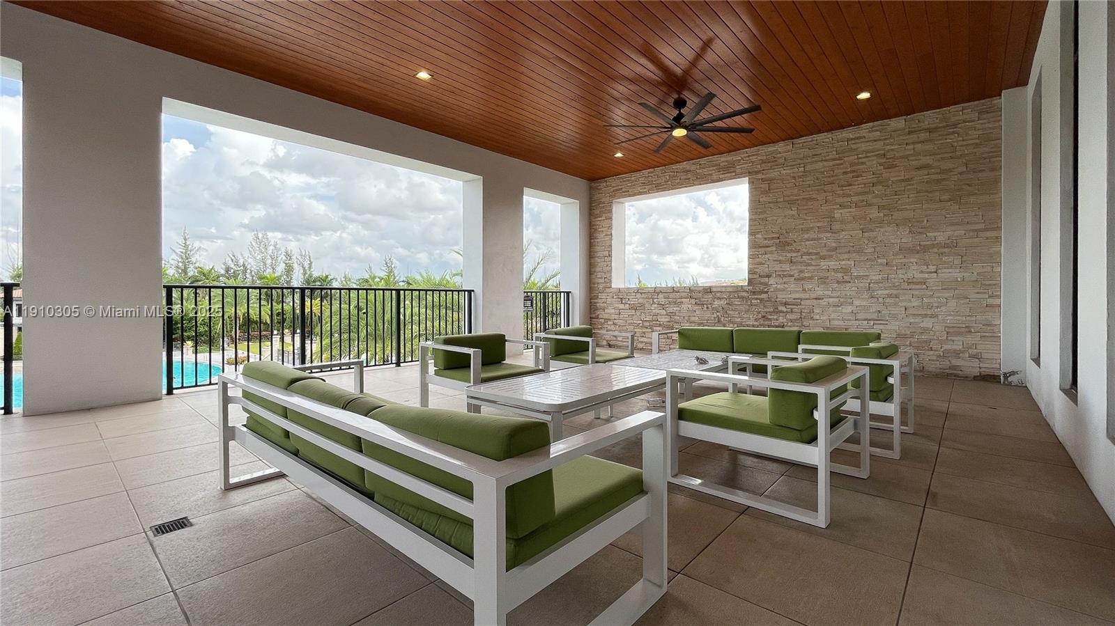 ISLES AT GRAND BAY - Residential Lease