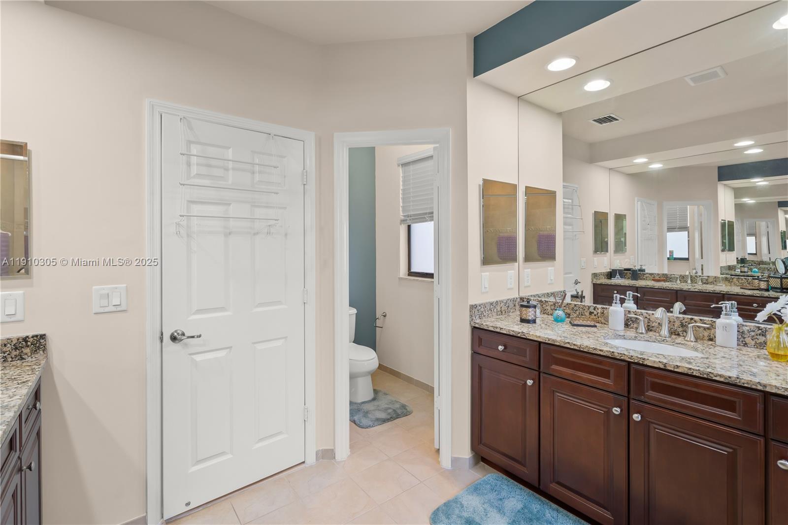 ISLES AT GRAND BAY - Residential Lease