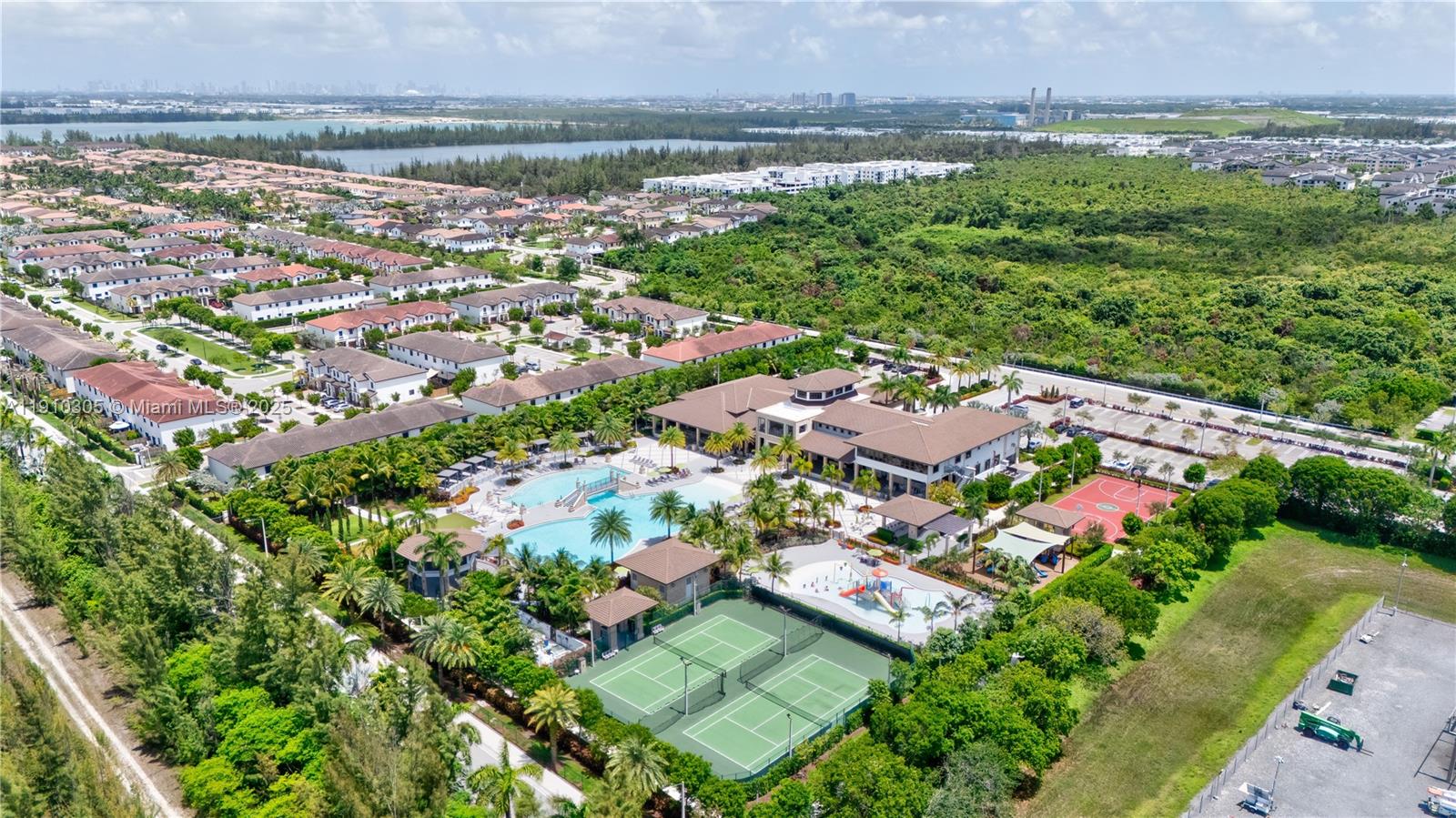 ISLES AT GRAND BAY - Residential Lease