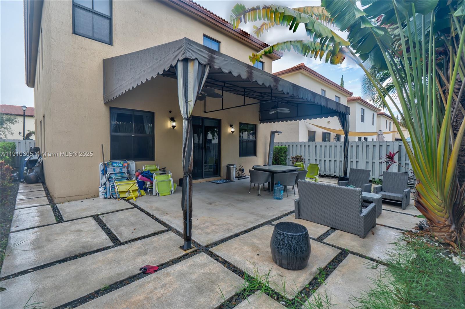 ISLES AT GRAND BAY - Residential Lease