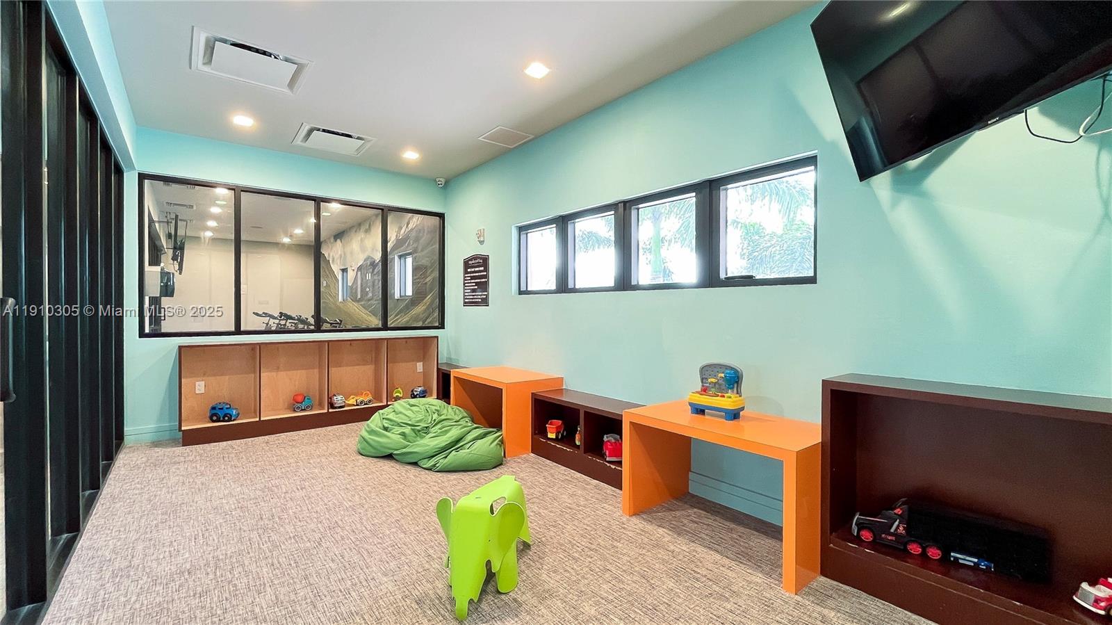 ISLES AT GRAND BAY - Residential Lease