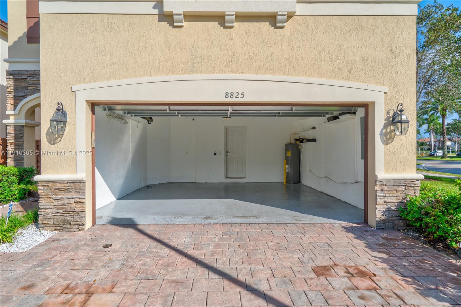 ISLES AT GRAND BAY - Residential Lease