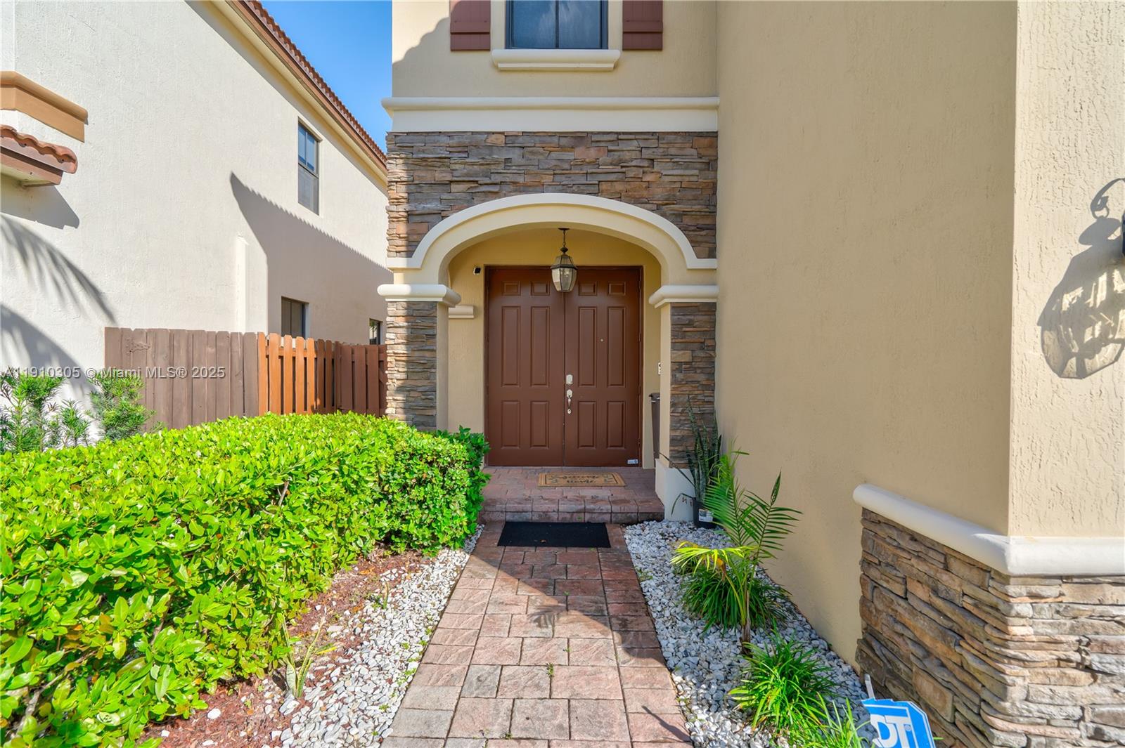 ISLES AT GRAND BAY - Residential Lease