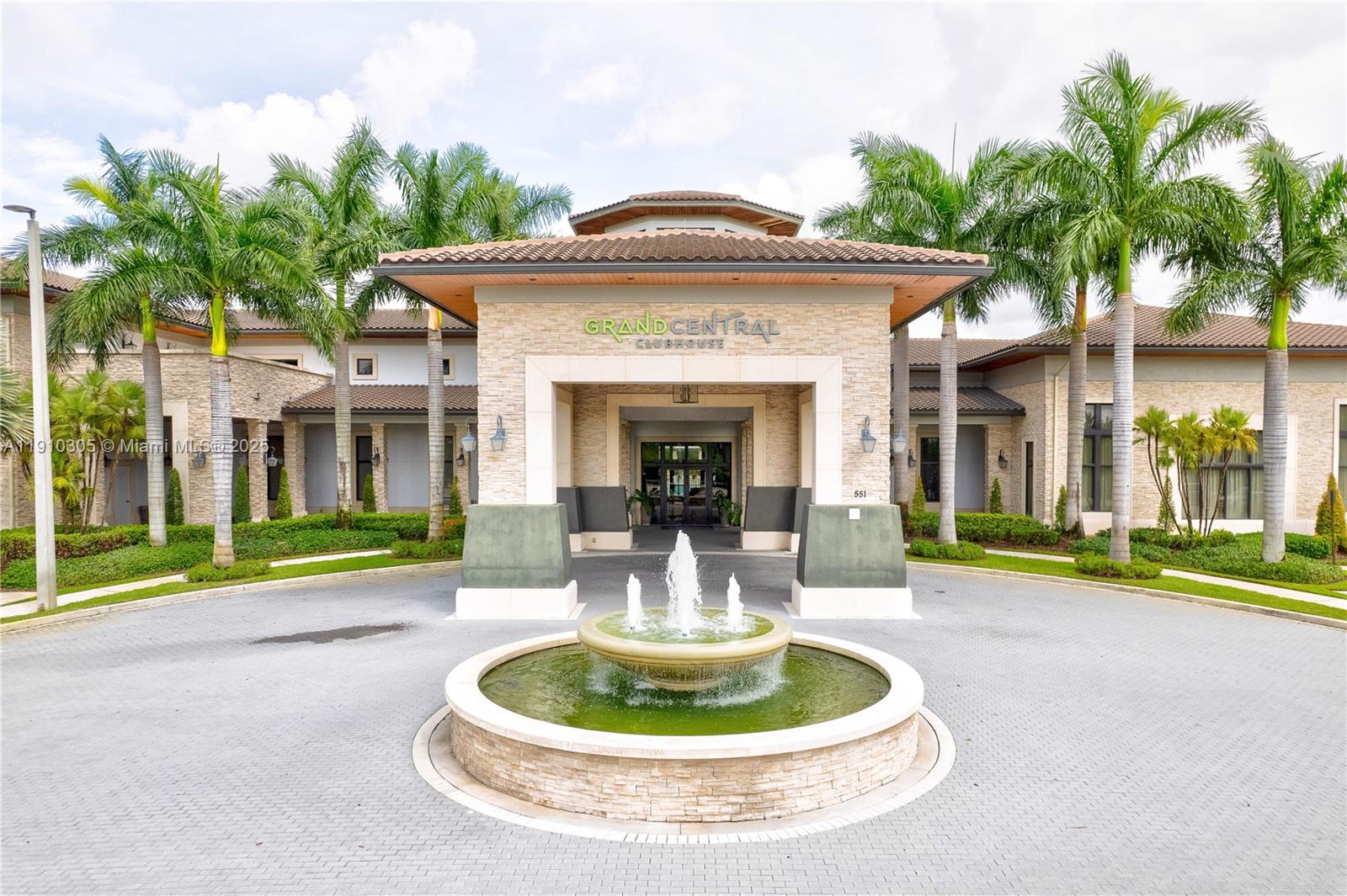 ISLES AT GRAND BAY - Residential Lease