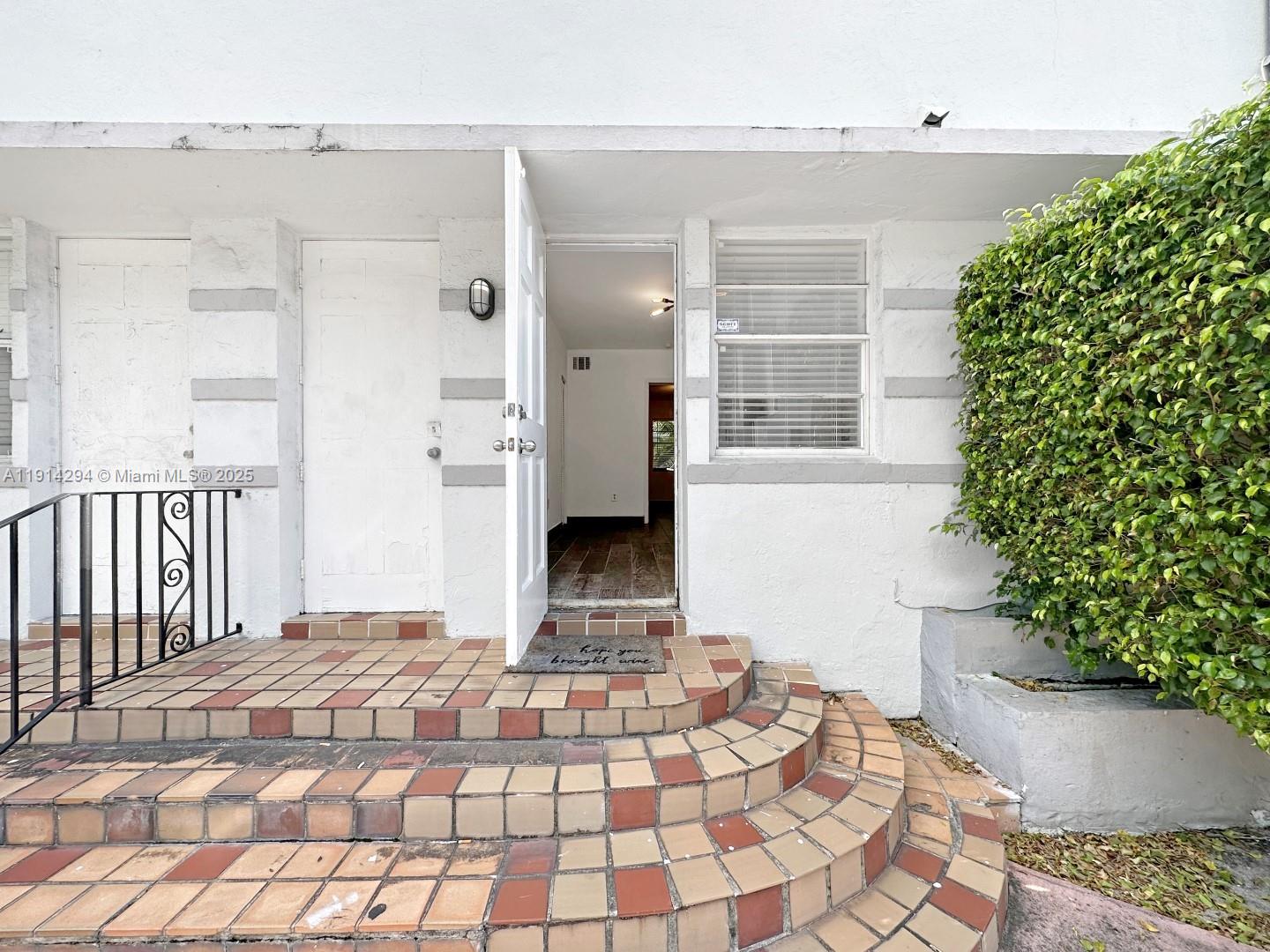 THE MICHELLE CONDO - Residential Lease