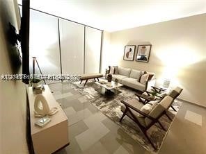68 SE 6th St 906
