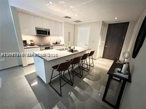 68 SE 6th St 906