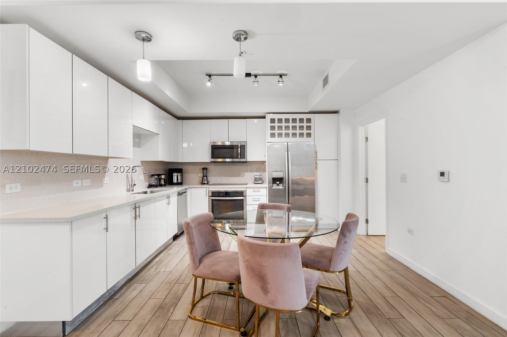 999 SW 1st Ave 2601
