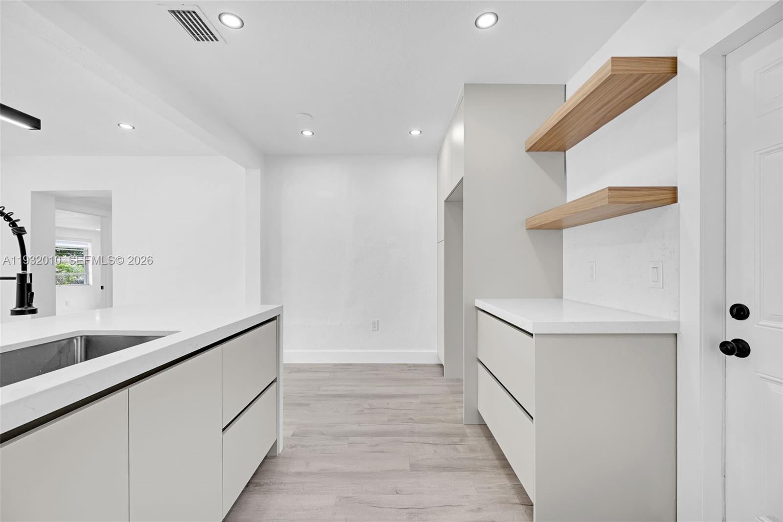 GOLF ESTATES - Residential