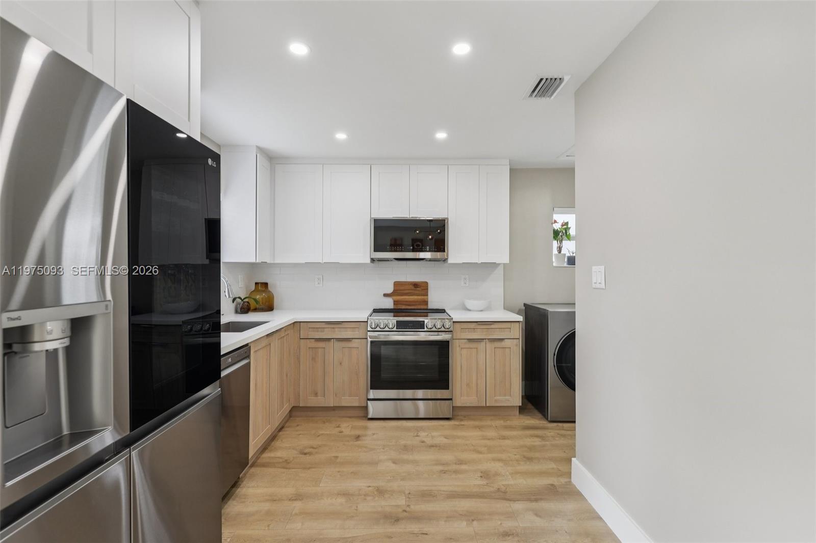 BEVERLY PARK - Residential