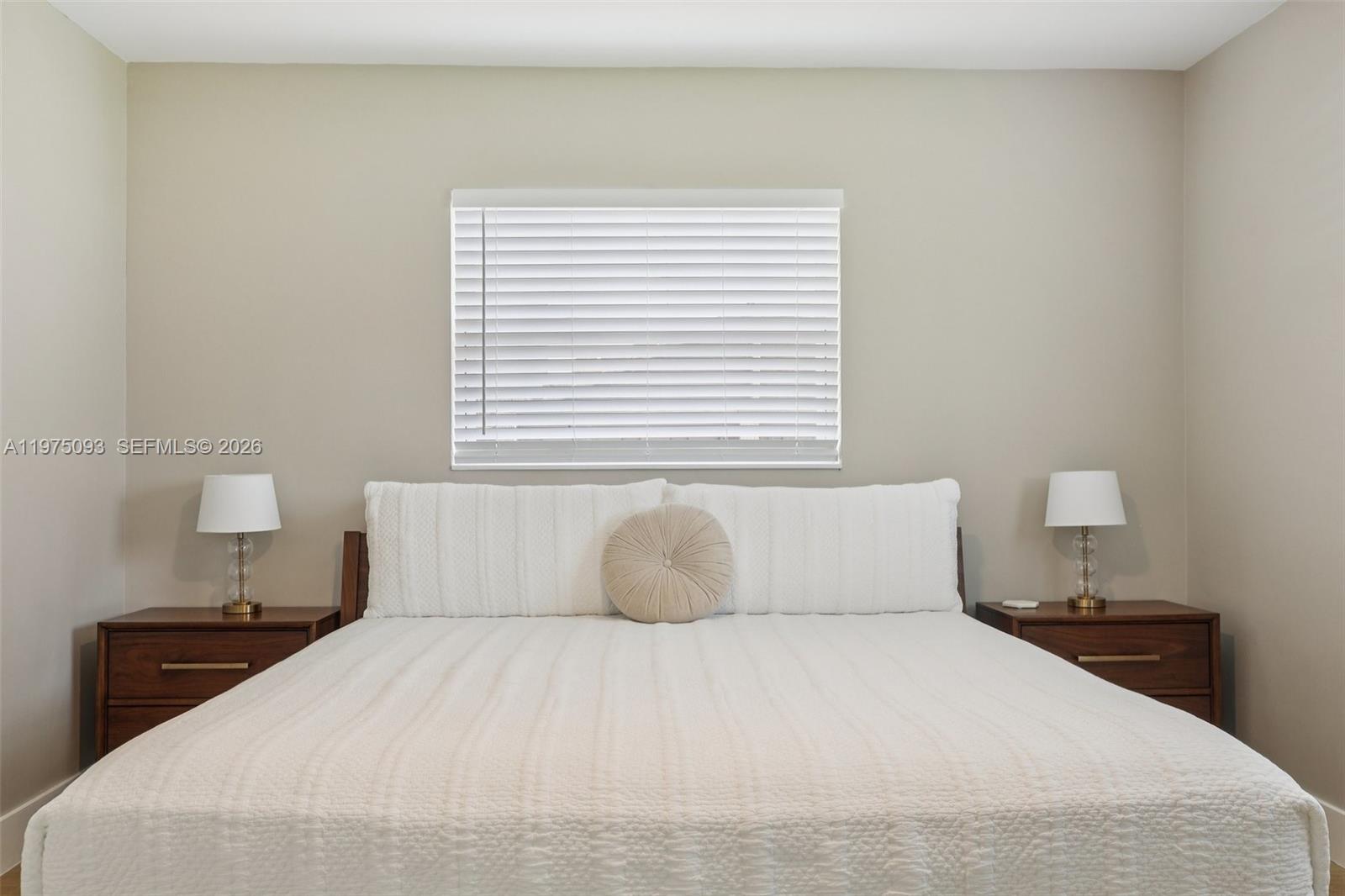 BEVERLY PARK - Residential