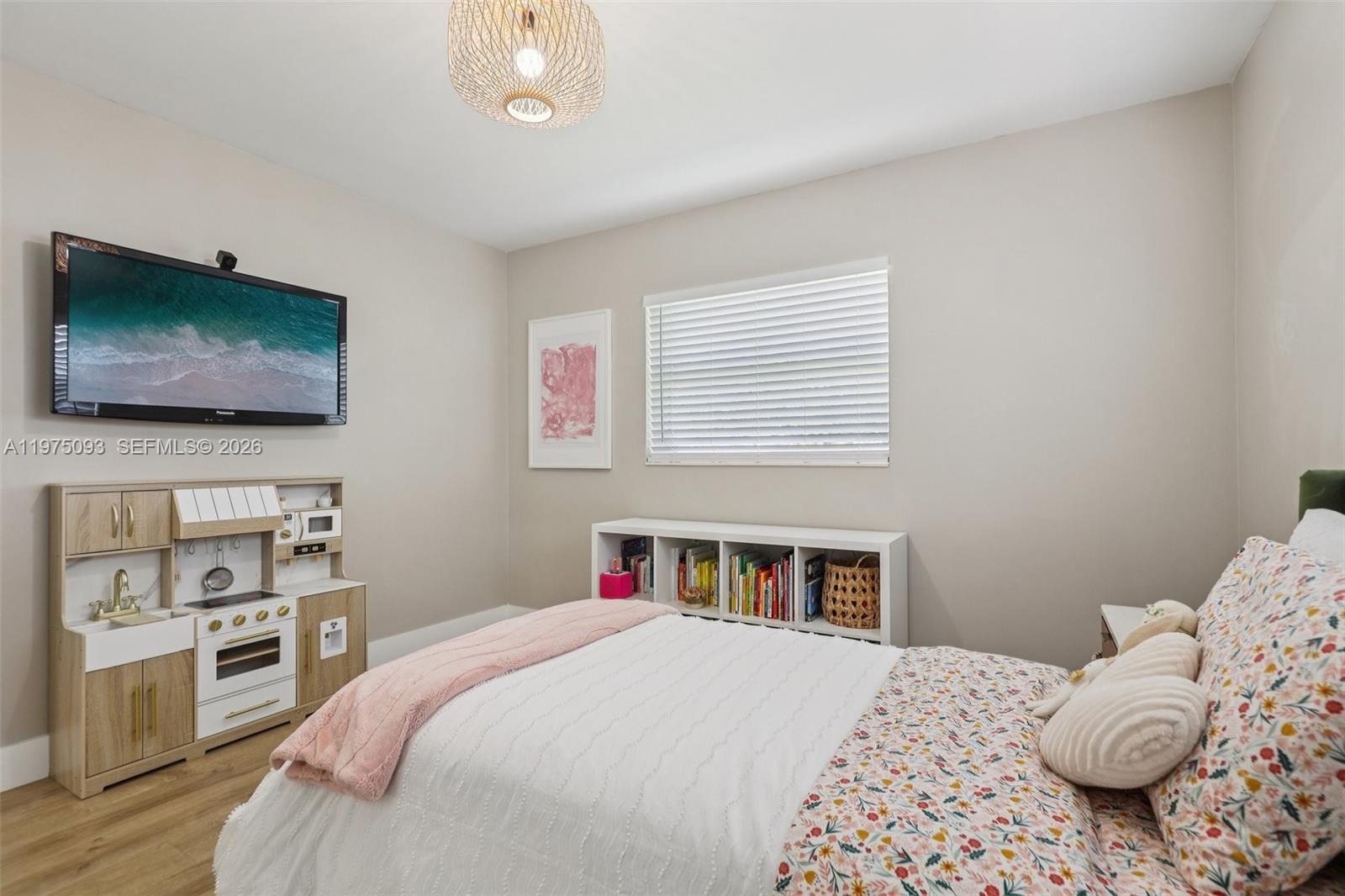 BEVERLY PARK - Residential