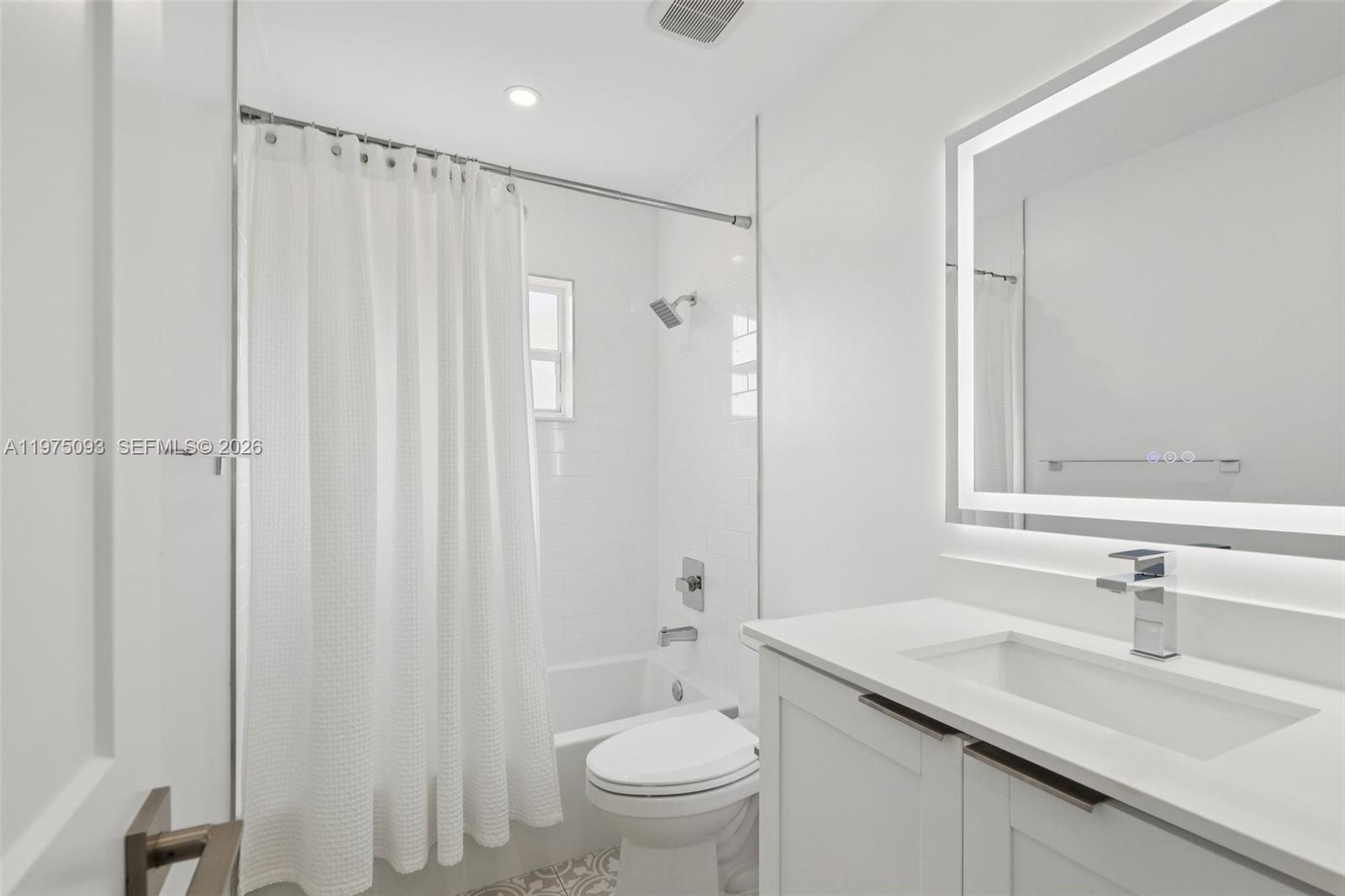 BEVERLY PARK - Residential