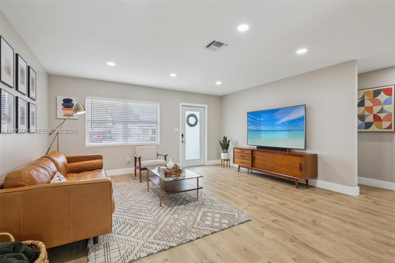 BEVERLY PARK - Residential