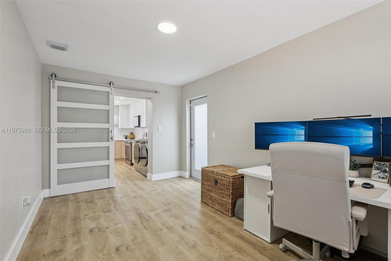 BEVERLY PARK - Residential