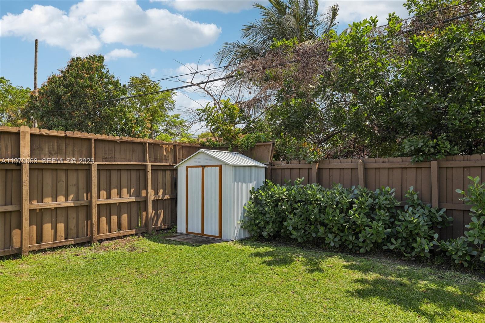 BEVERLY PARK - Residential