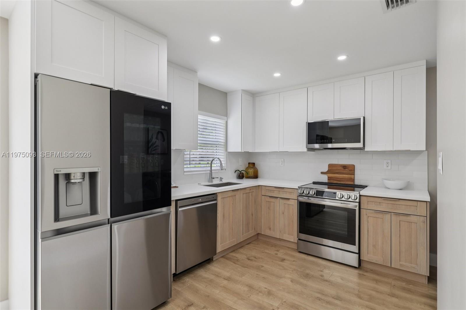 BEVERLY PARK - Residential