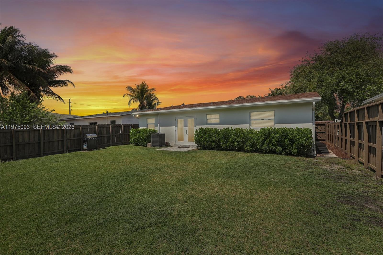 BEVERLY PARK - Residential