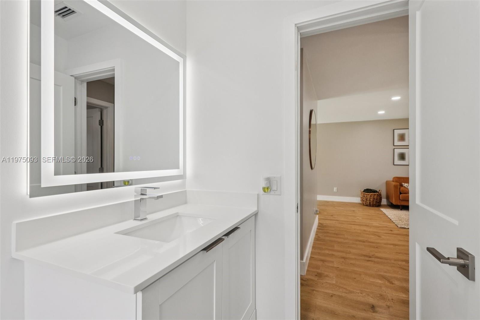 BEVERLY PARK - Residential