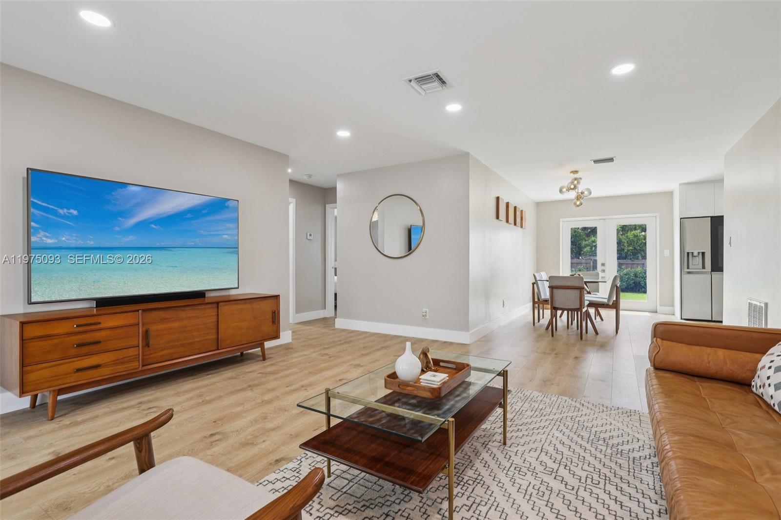 BEVERLY PARK - Residential