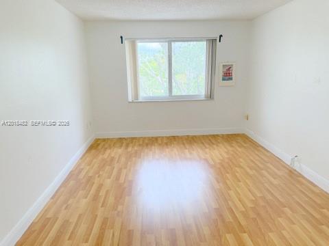 VILLAGE OF KINGS CREEK CO - Residential