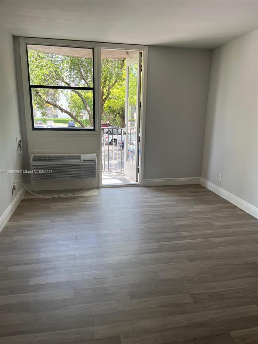 View photos, virtual tours, details... 2701 Riverside Dr 203-B