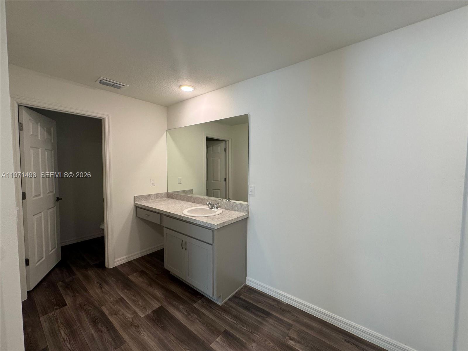 PORT ST LUCIE SECTION 4 - Residential