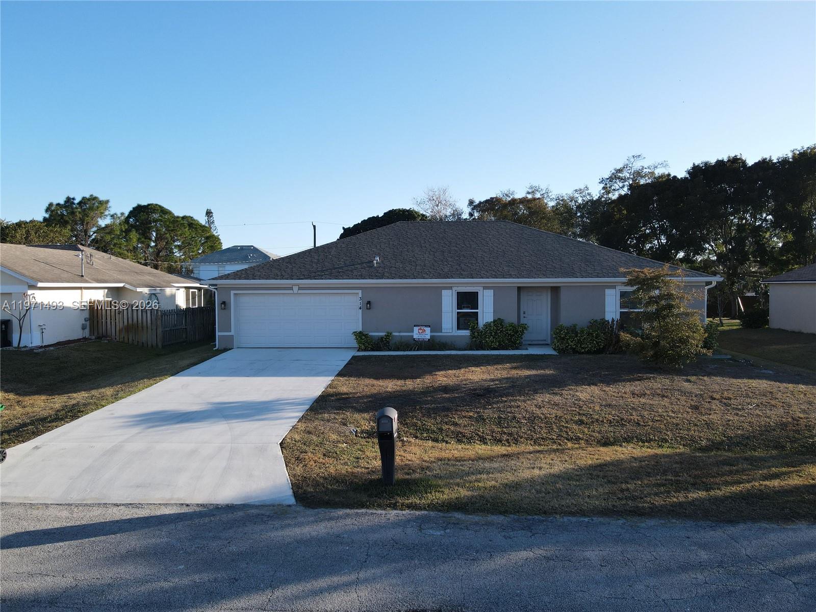 PORT ST LUCIE SECTION 4 - Residential