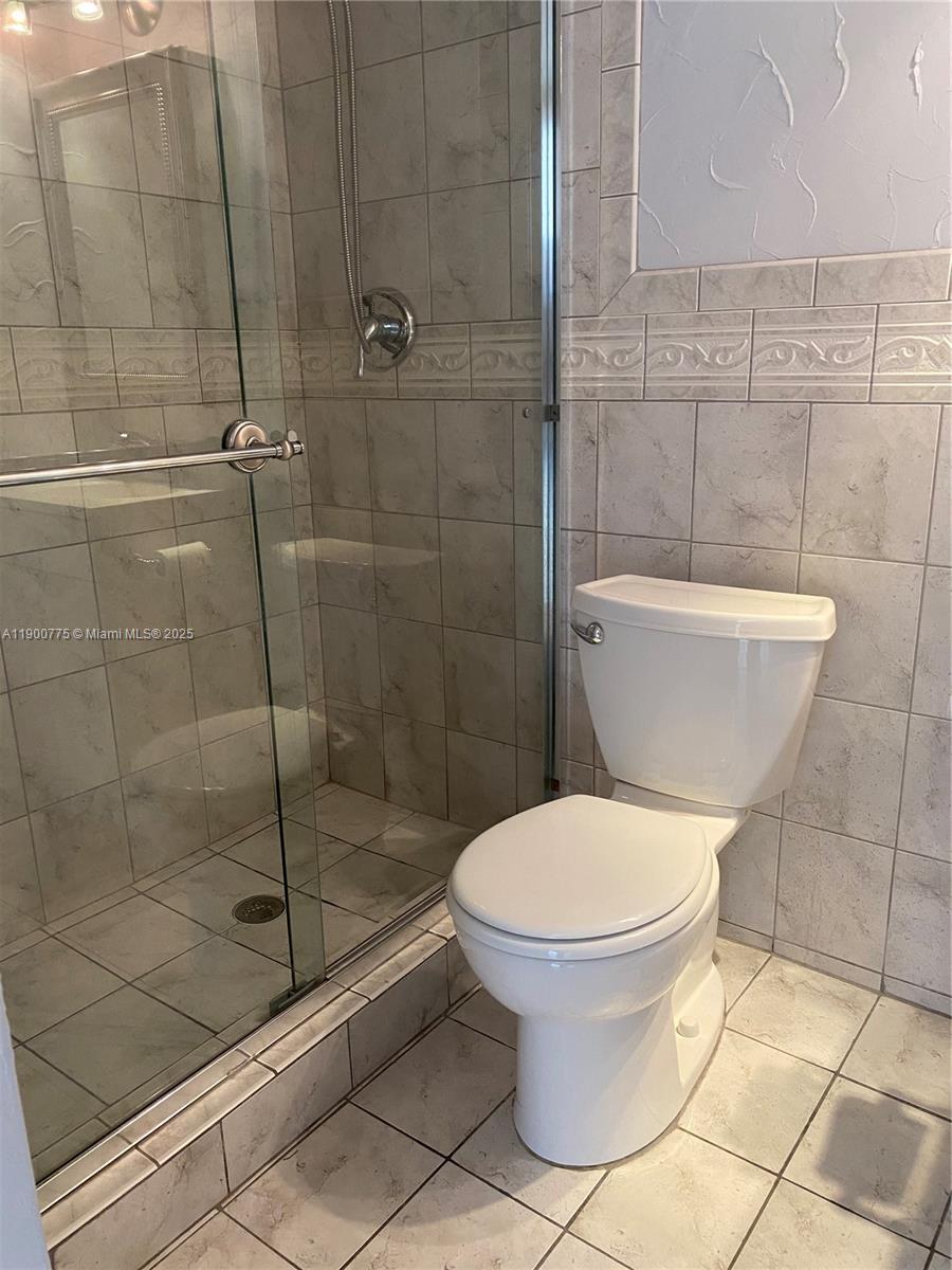 REEF SOUTH CONDO - Residential