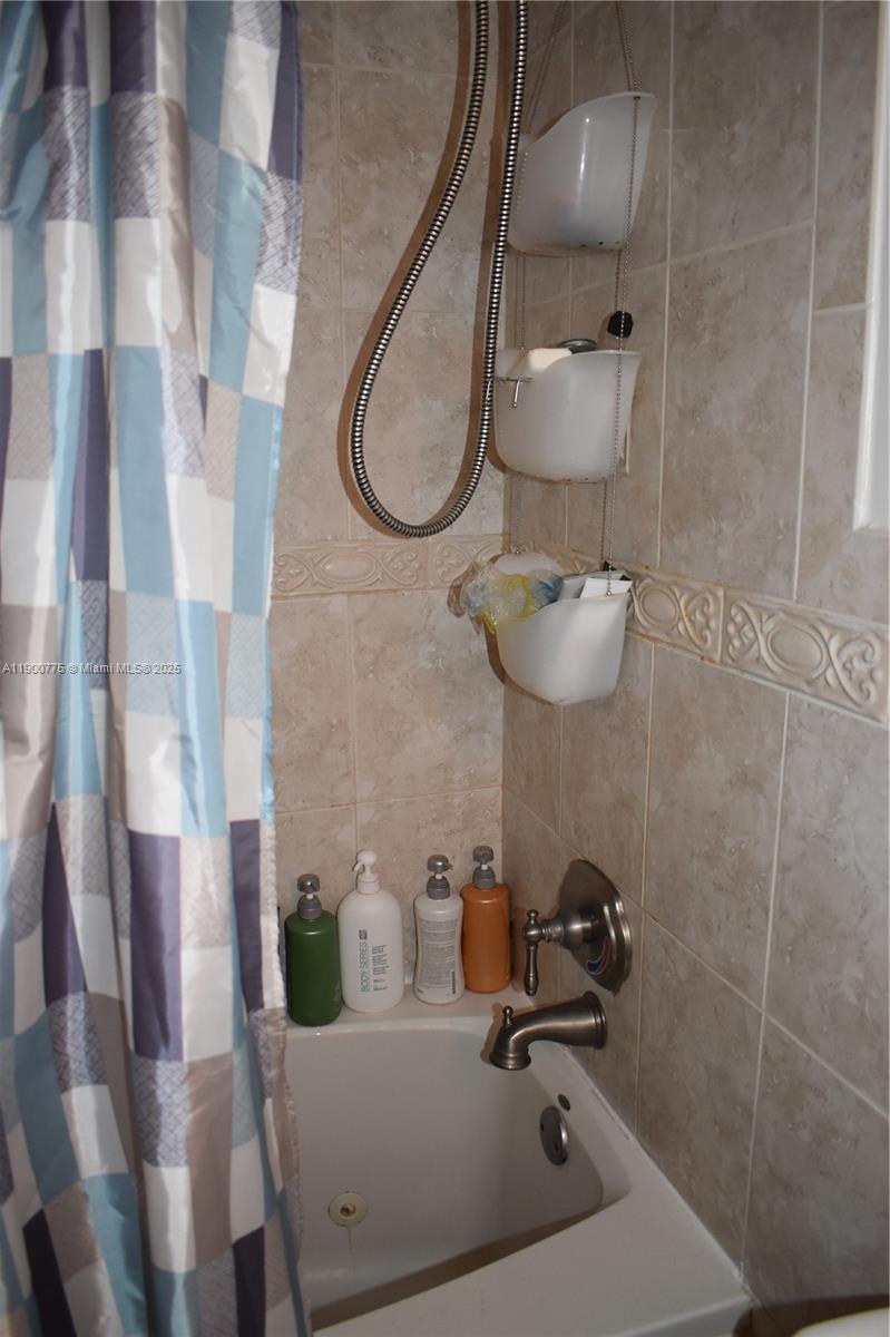 REEF SOUTH CONDO - Residential