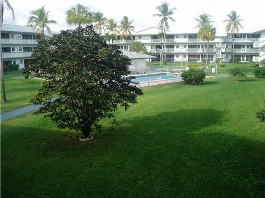 GREAT VIEW OF THE POOL AND GARDEN FROM THE PATIO OF THIS 1 BED 1 BATH HOME. NEWER A/C AND NEW WATER HEATER. THIS HOME IS TILED THROUGHOUT. ASSOCIATION REQUIRES 20% DOWN AND 1 YEAR MAINTENANCE DUES PAID IN ADVANCE.