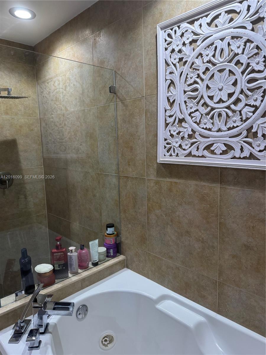 DORAL ISLES ANTIGUA - Residential