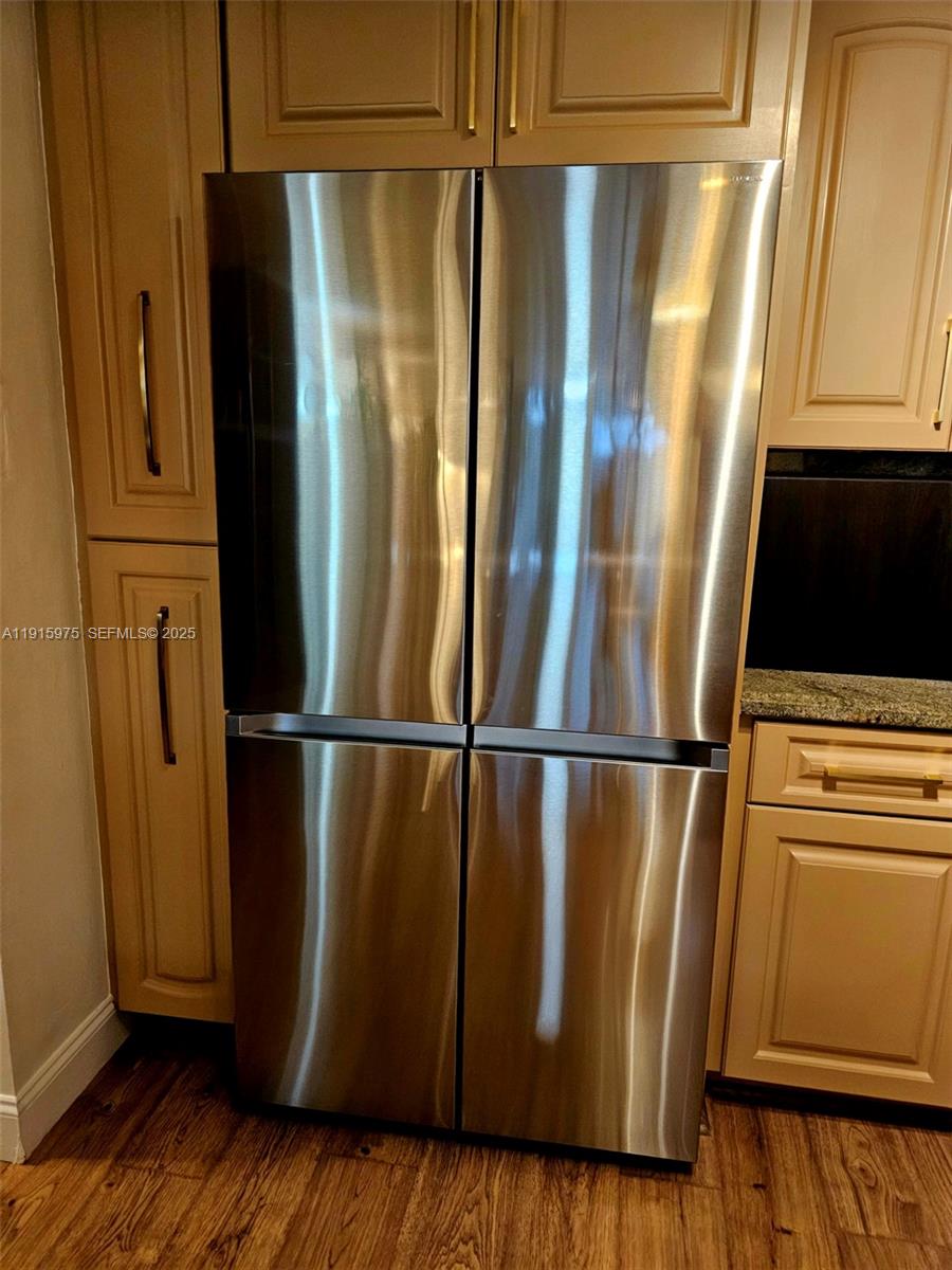 DRAKE TOWER CONDO - Residential