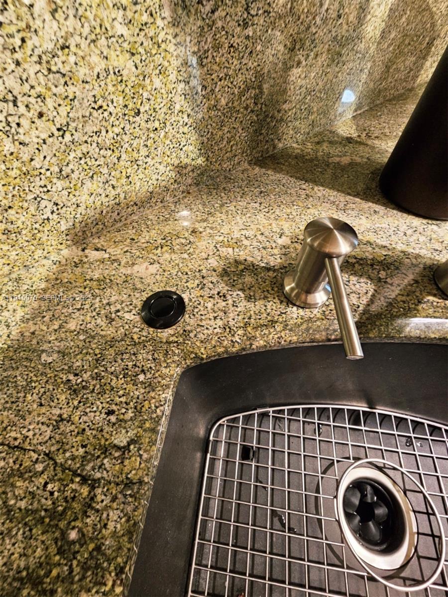 DRAKE TOWER CONDO - Residential