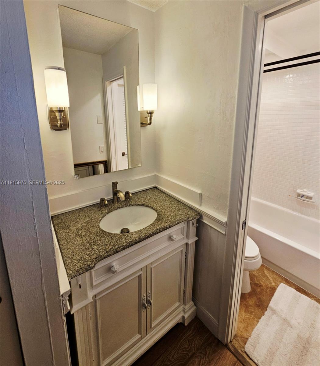 DRAKE TOWER CONDO - Residential