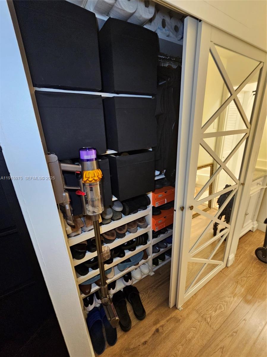 DRAKE TOWER CONDO - Residential