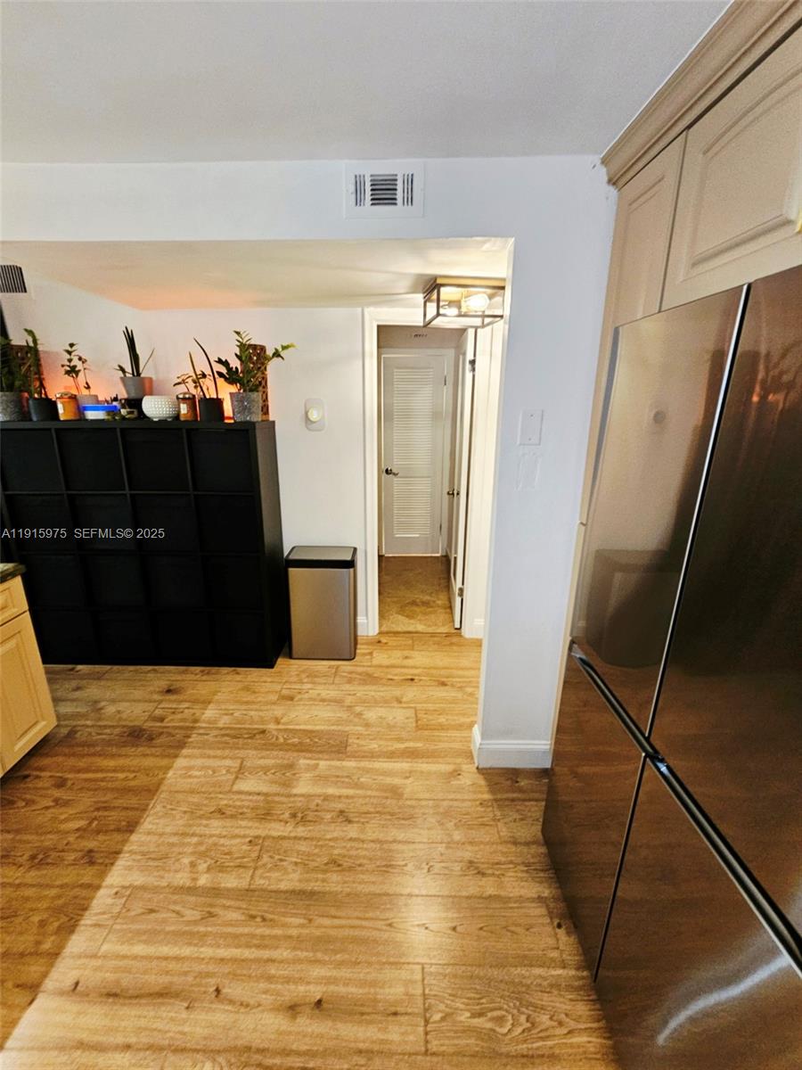 DRAKE TOWER CONDO - Residential