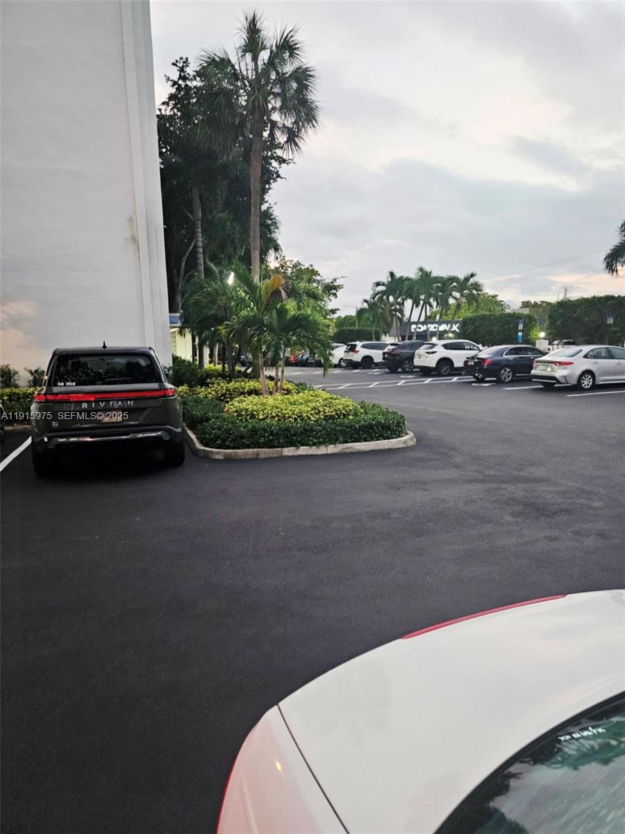 DRAKE TOWER CONDO - Residential