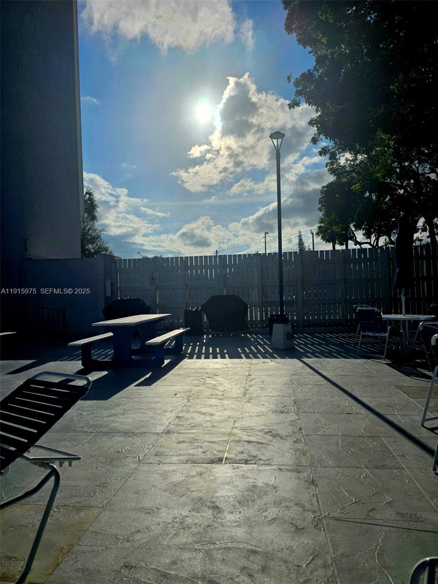 DRAKE TOWER CONDO - Residential