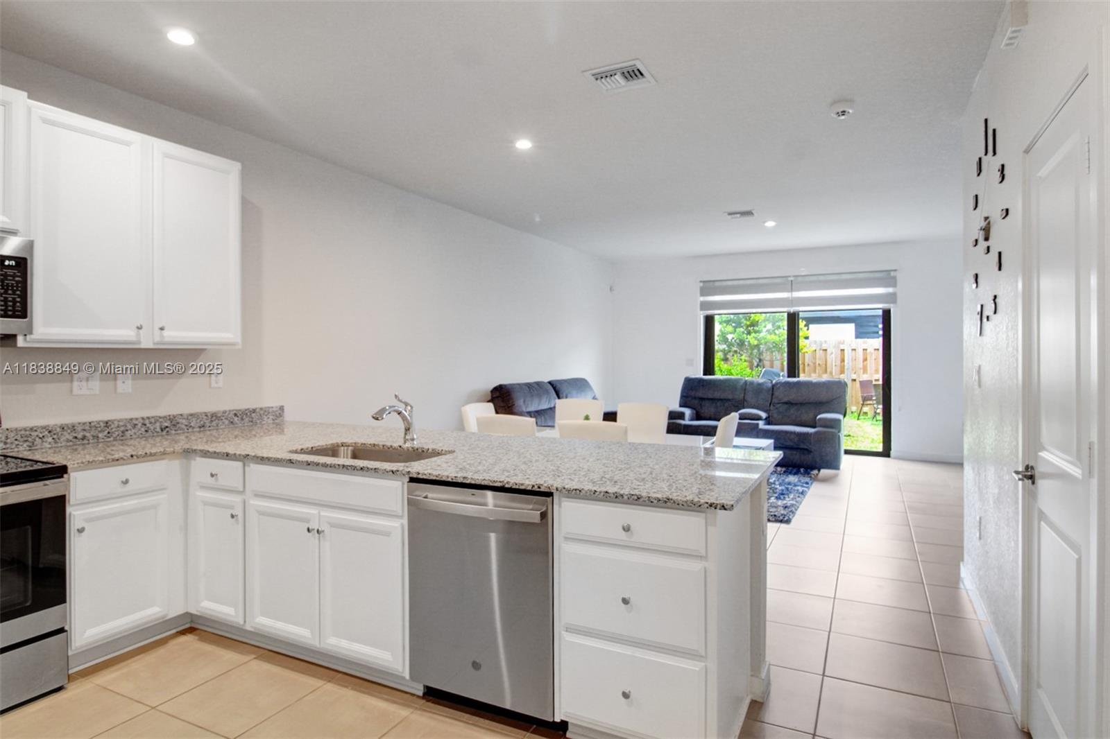 MC RESIDENTIAL - Residential