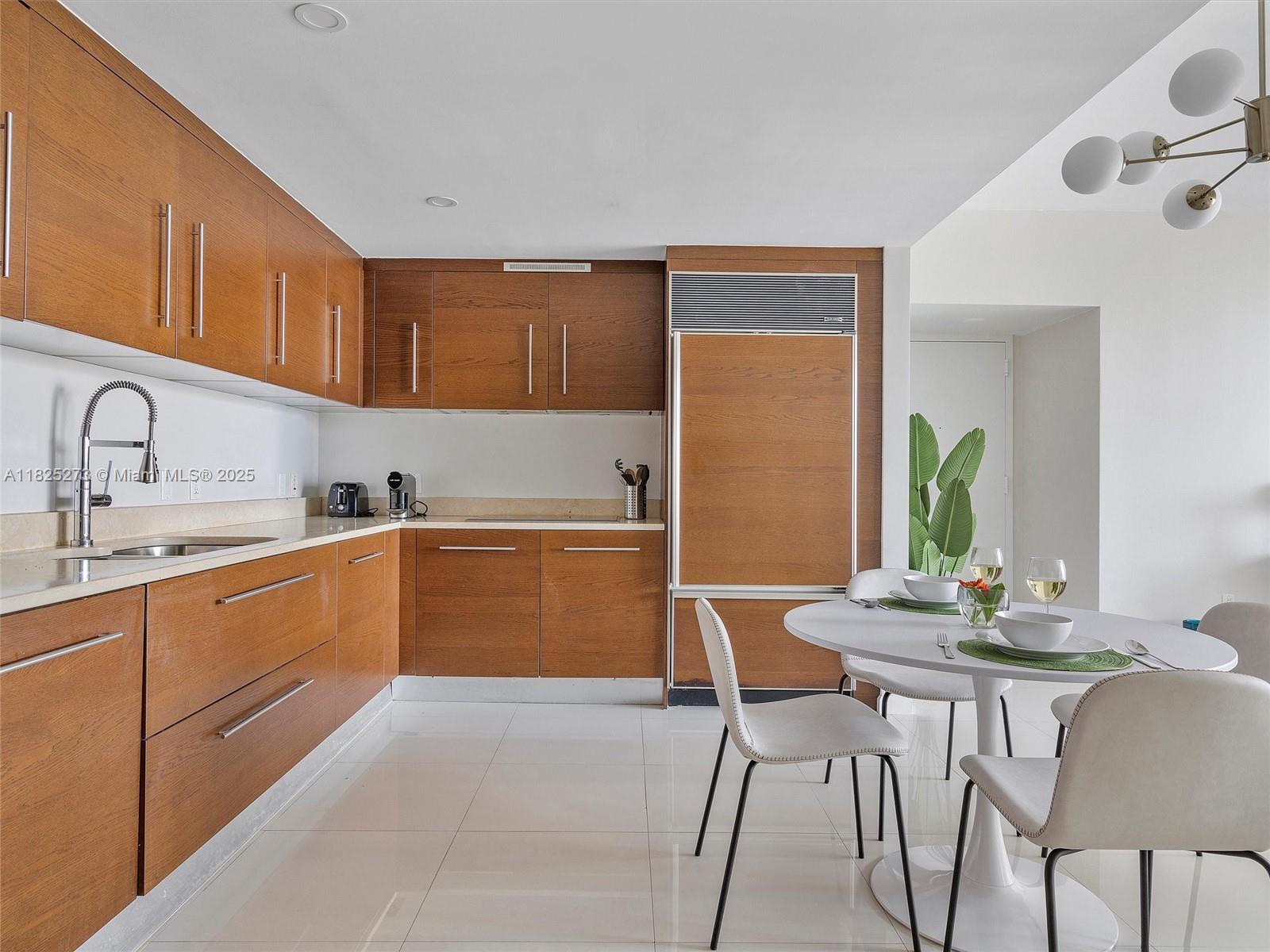 485 Brickell Ave 2501