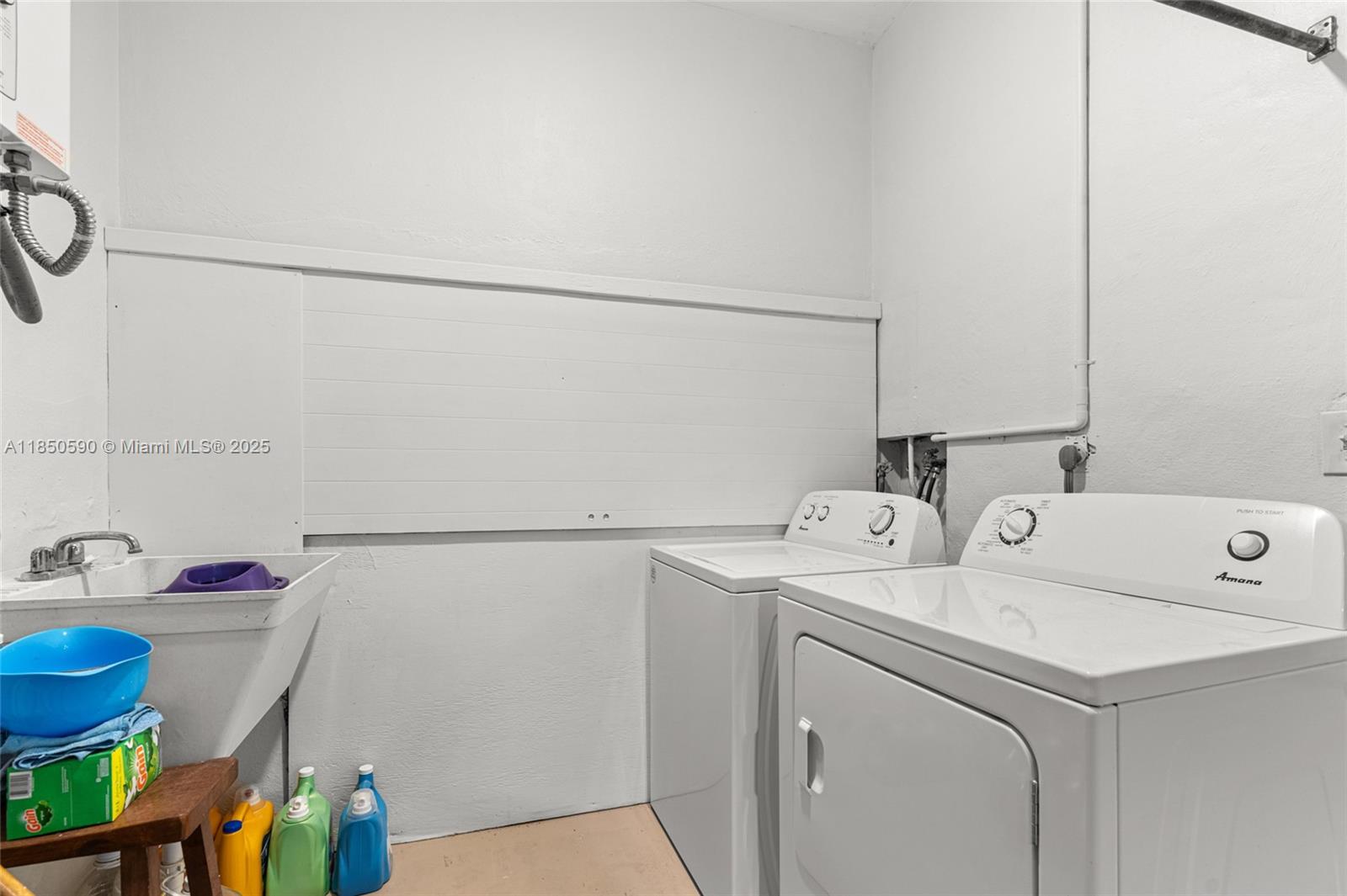 RIDGELINE ESTATES - Residential