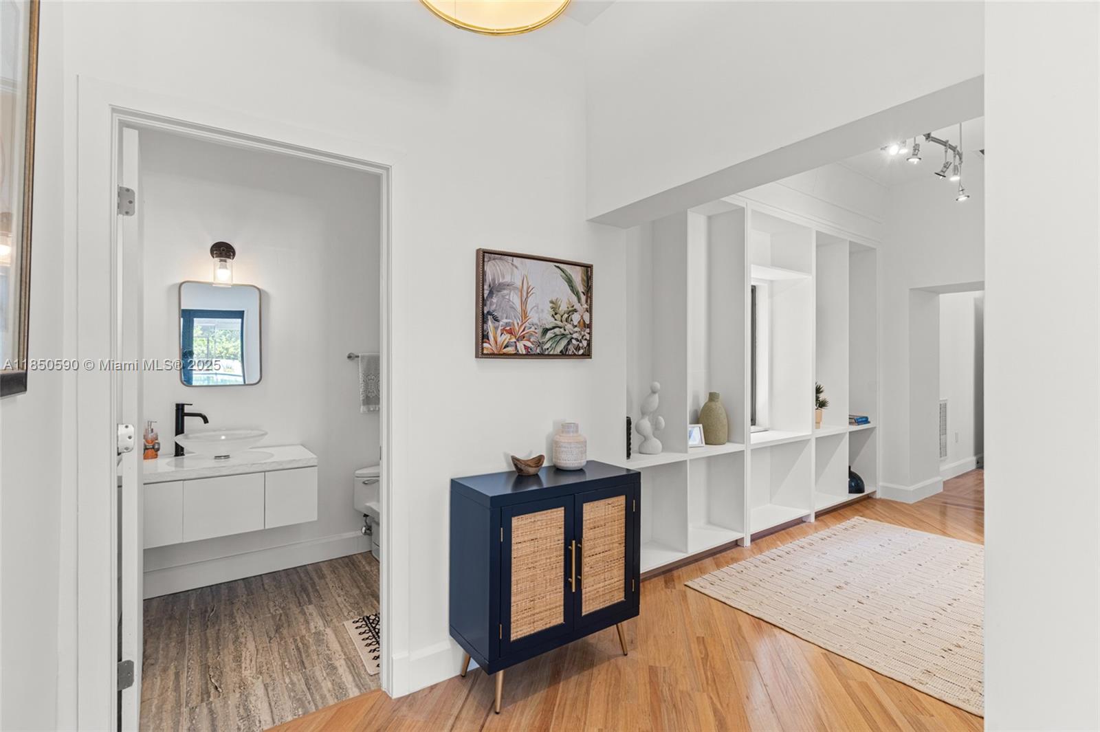 RIDGELINE ESTATES - Residential