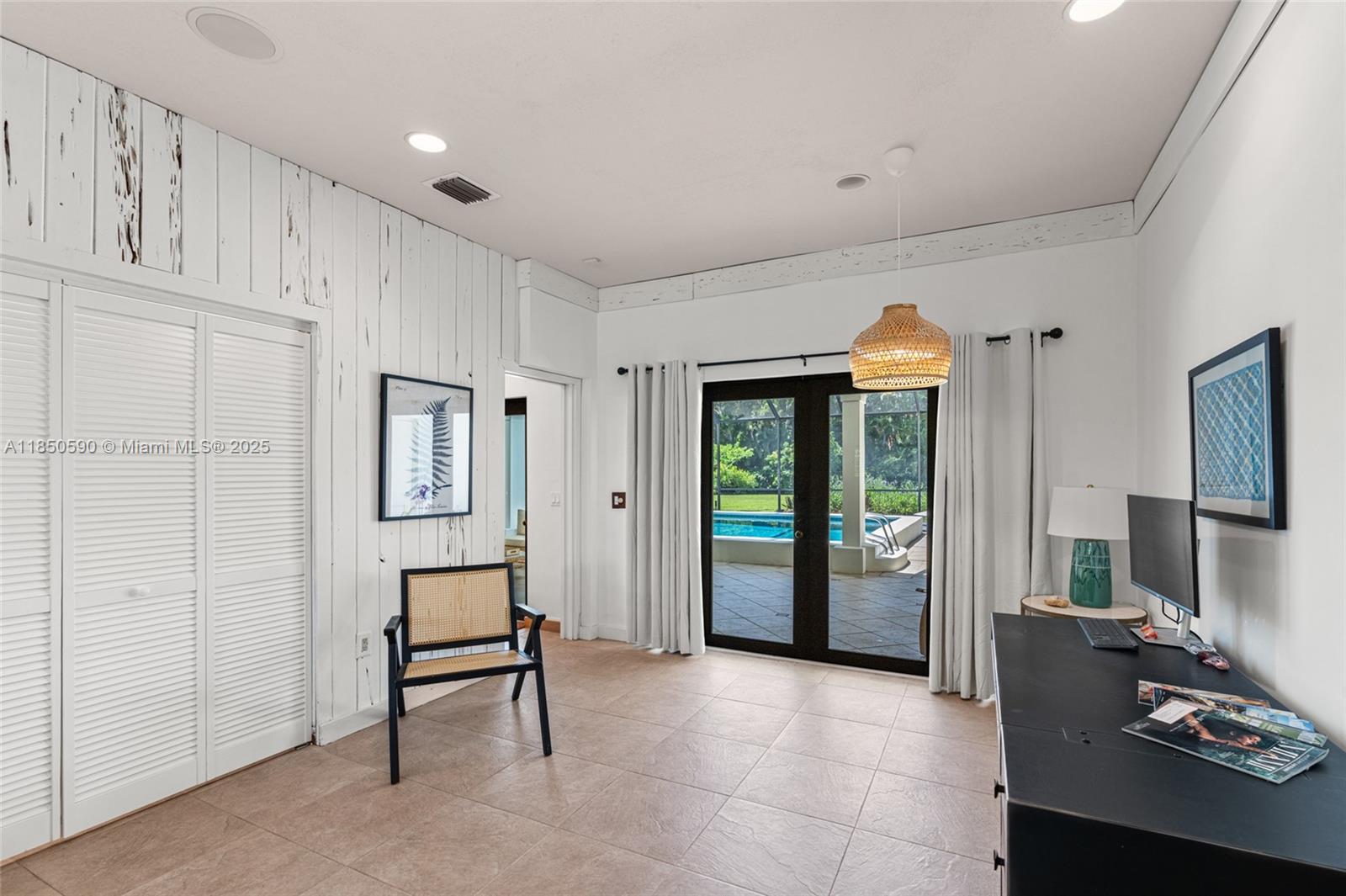 RIDGELINE ESTATES - Residential