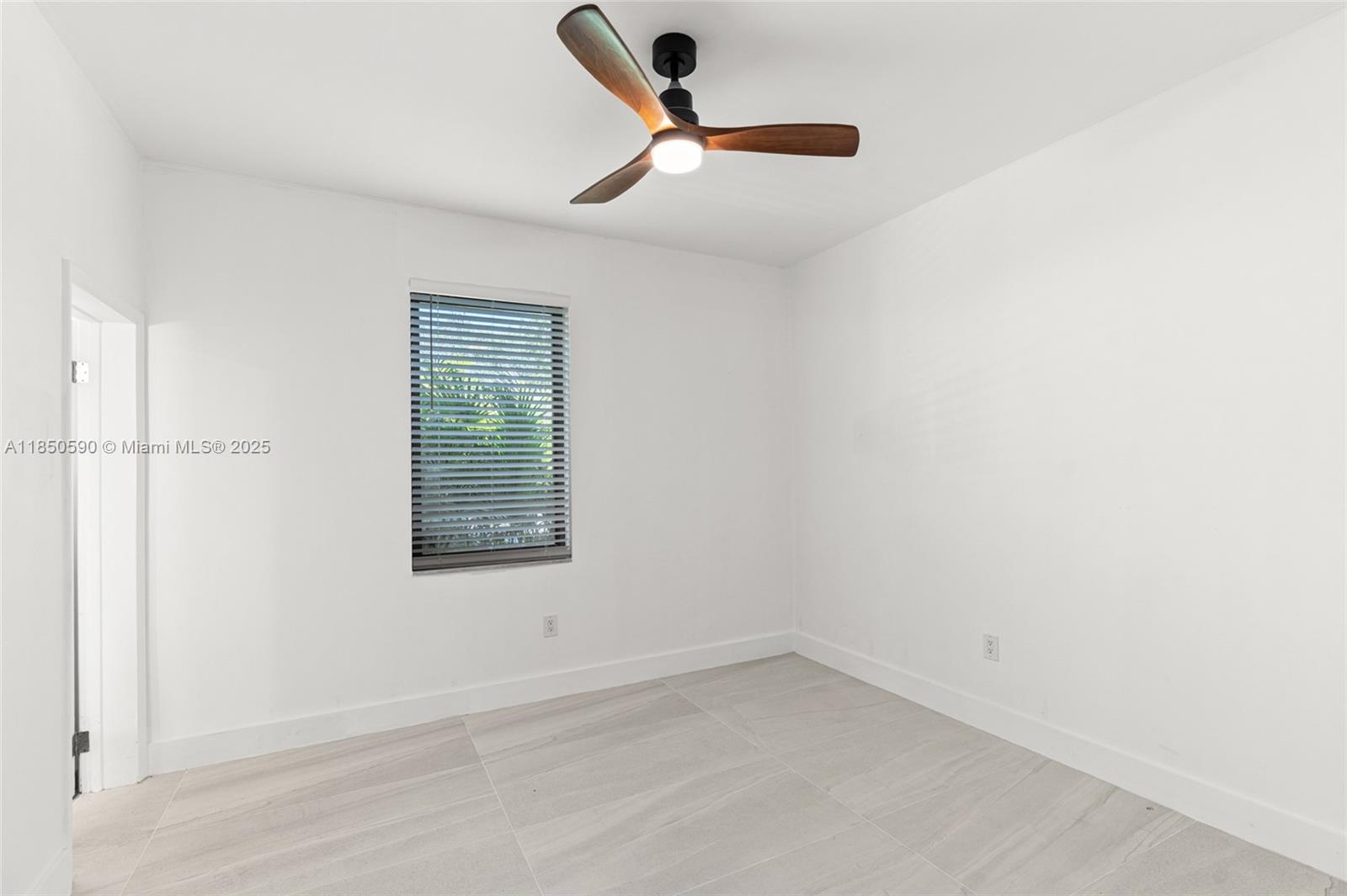 RIDGELINE ESTATES - Residential