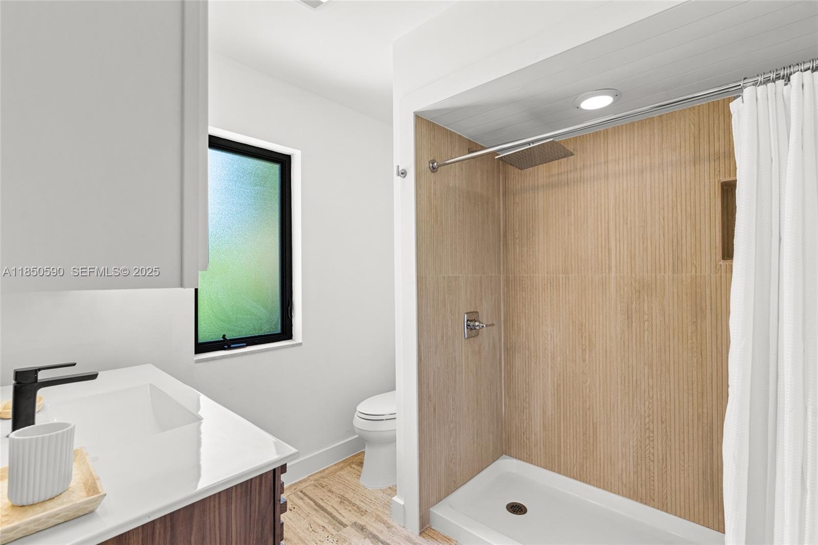 RIDGELINE ESTATES - Residential